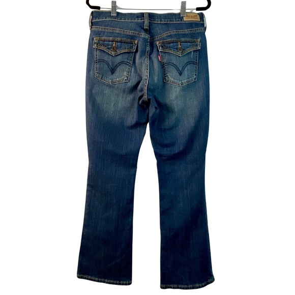 Levi’s Women’s 515 Bootcut Jeans Back Flap Pockets Embroidered Studs 28/30 - Picture 3 of 15